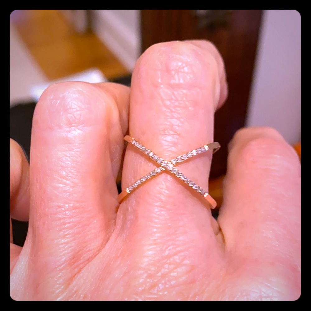 Genuine 14k gold X ring with diamonds